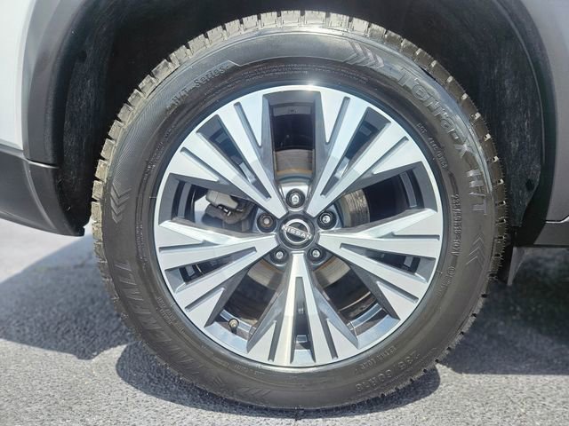 Used 2023 Nissan Rogue SV AWD/4WD image 33