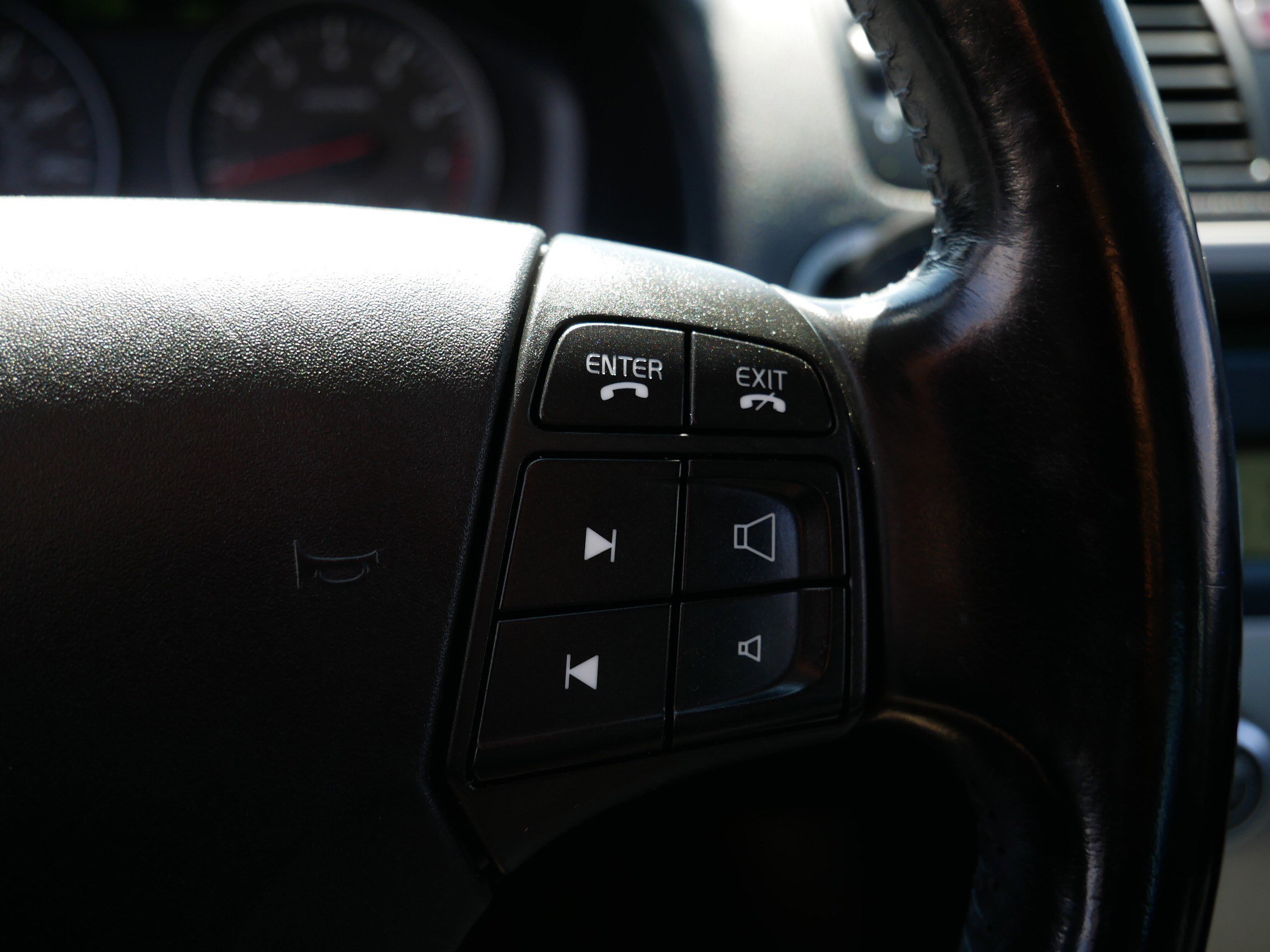 Used 2010 Volvo S40 2.4i image 28