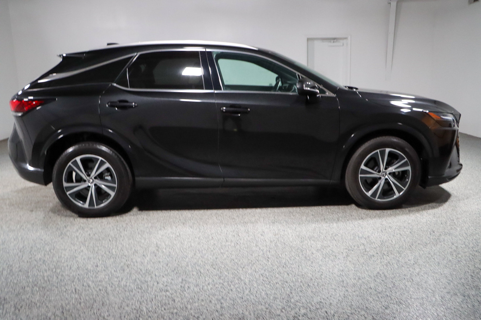 Used 2023 Lexus RX 350 Premium w/ Accessory Package (Z1) AWD/4WD image 6