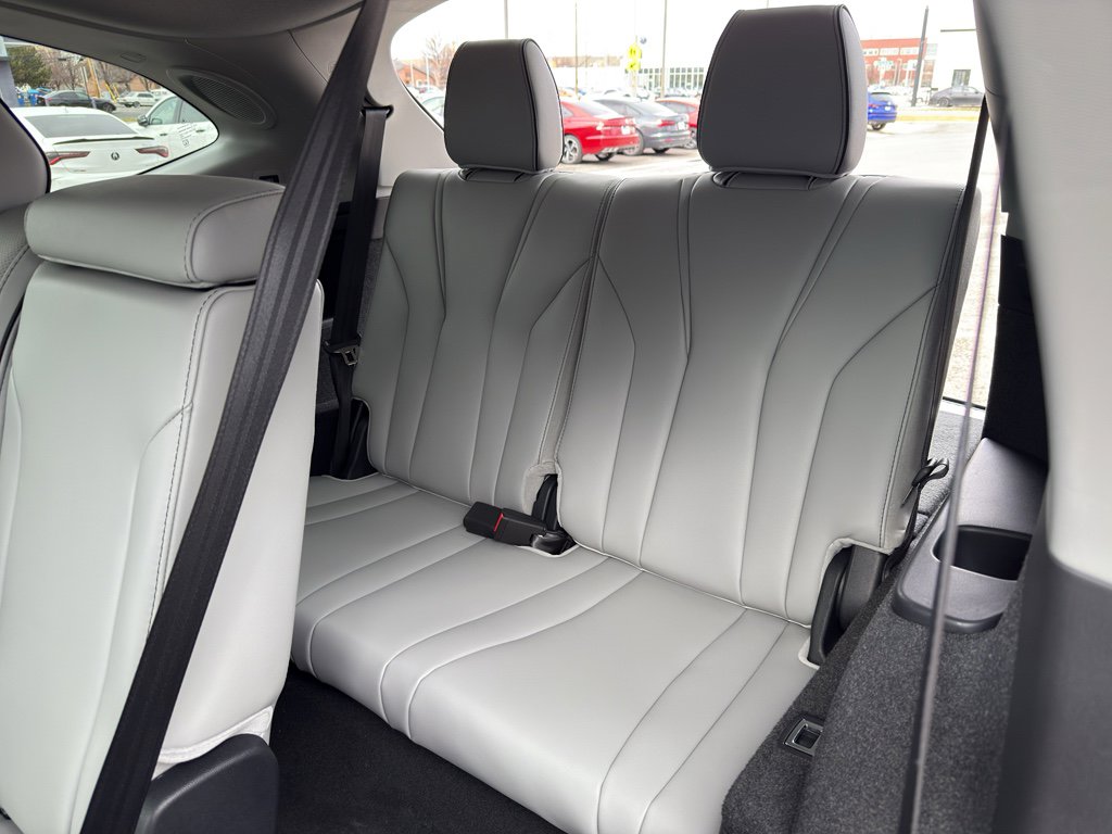 Used 2026 Acura MDX SH-AWD w/ Advance Package image 27