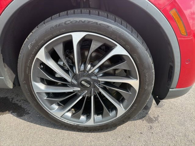 Used 2020 Lincoln Aviator Reserve w/ Equipment Group 202A image 4