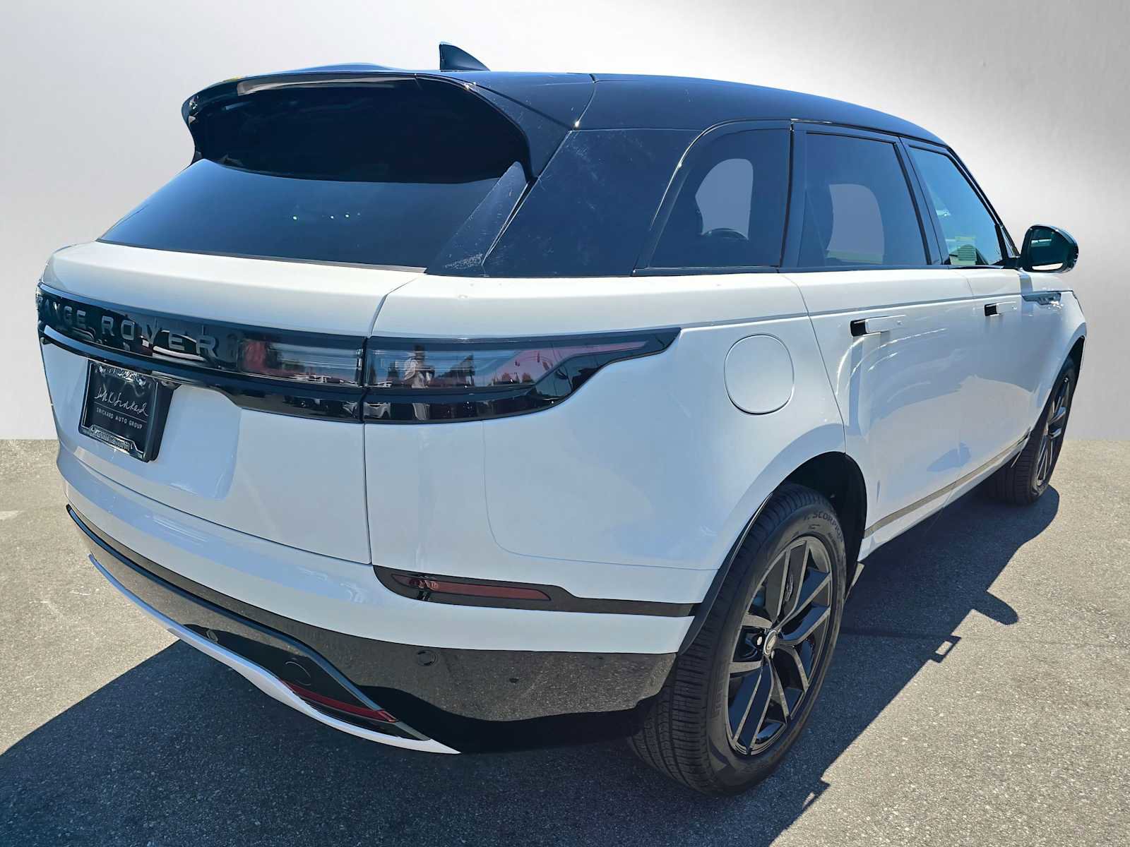 Used 2026 Land Rover Range Rover Velar Dynamic SE image 7