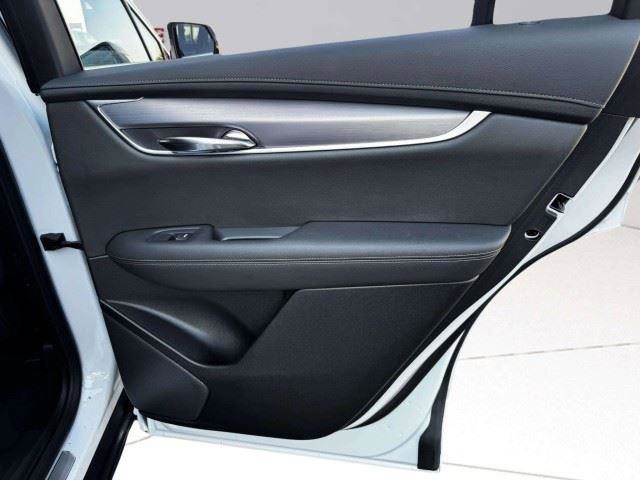 Used 2024 Cadillac XT6 Luxury w/ LPO, Floor Liner Package FWD image 59