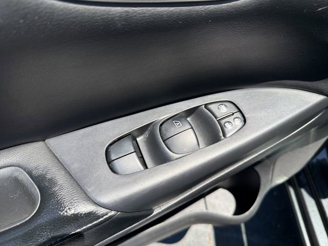 Used 2015 Nissan Sentra SL FWD image 19