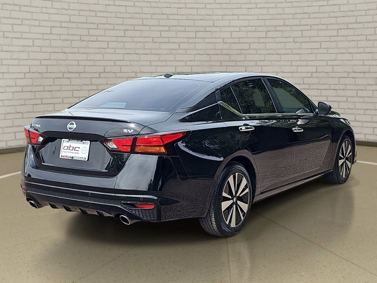 Certified 2022 Nissan Altima 2.5 SV w/ SV Premium Package FWD image 5