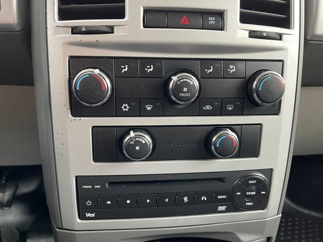 Used 2010 Chrysler Town & Country Touring w/ Entertainment Group #2 image 22