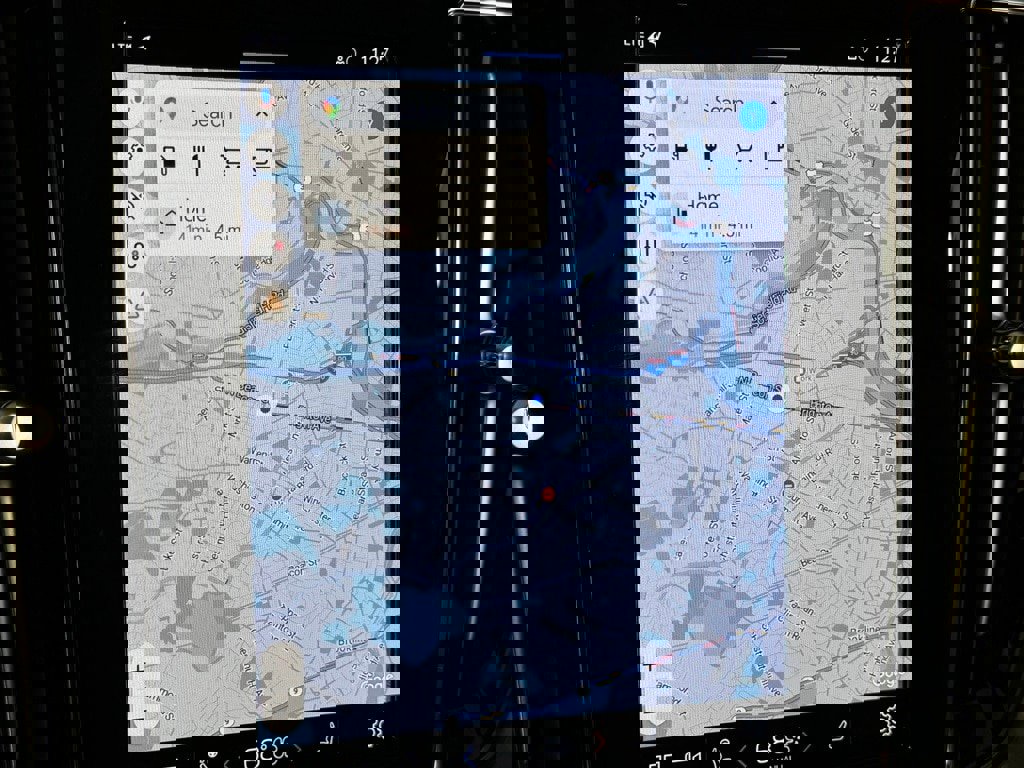 New 2024 Volvo S60 B5 Plus w/ Climate Package image 26