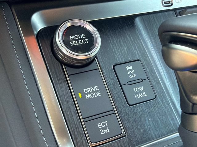 Used 2025 Lexus GX 550 AWD/4WD image 35