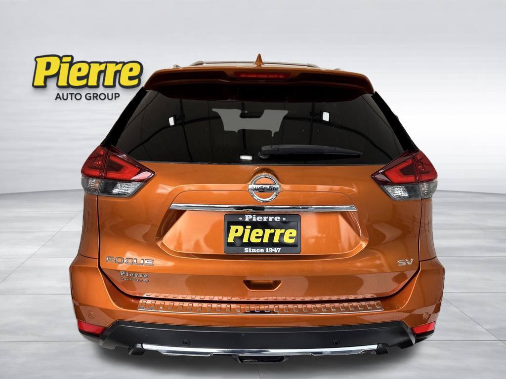 Used 2020 Nissan Rogue SV FWD image 3