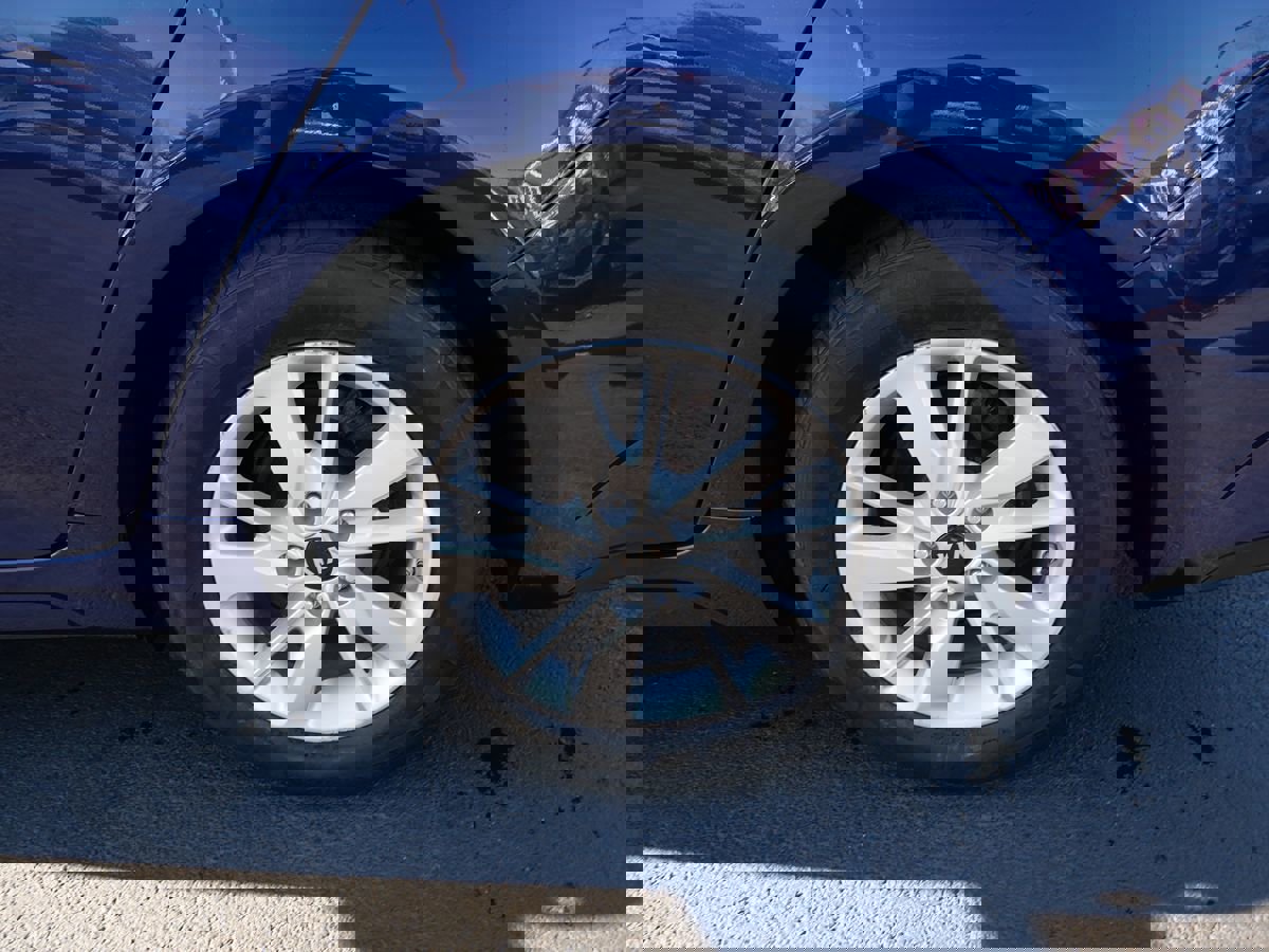 Used 2019 Kia Optima LX image 35