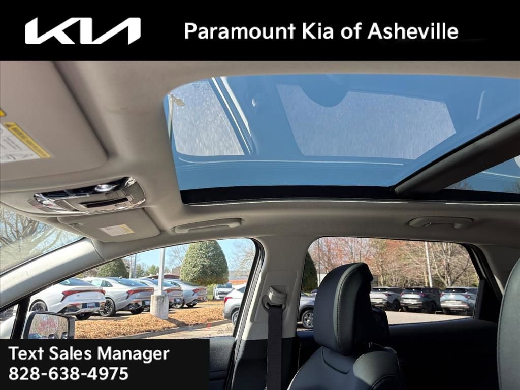 Certified 2025 Kia Sportage EX w/ EX Premium Package image 13