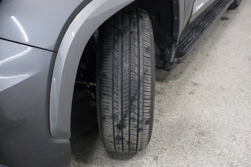 Used 2023 Toyota Sequoia Limited image 4