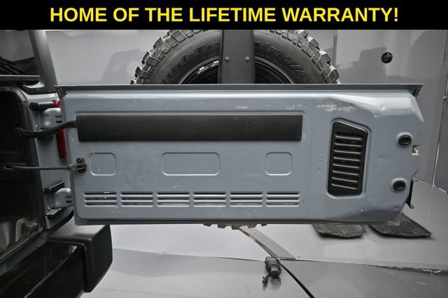 Used 2015 Jeep Wrangler Sport AWD/4WD image 32