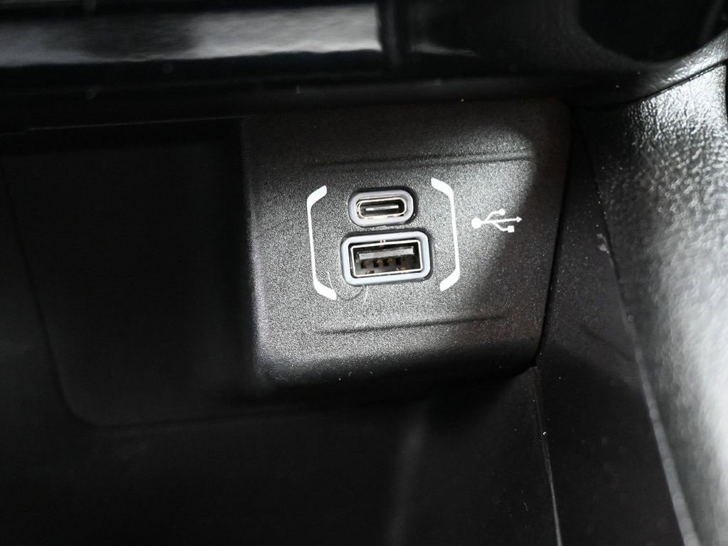 New 2026 Jeep Compass Latitude image 19