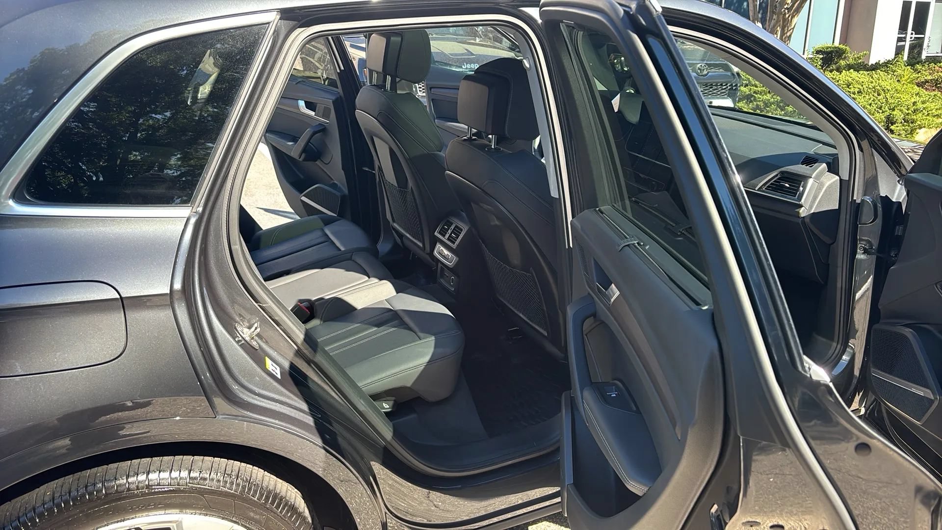 Used 2021 Audi Q5 2.0T Premium Plus w/ Premium Plus Package AWD/4WD image 20