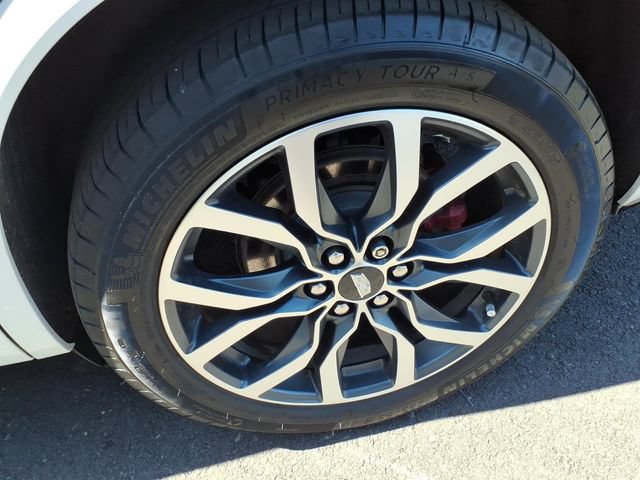 Certified 2025 Cadillac XT6 Sport w/ Platinum Package AWD/4WD image 9