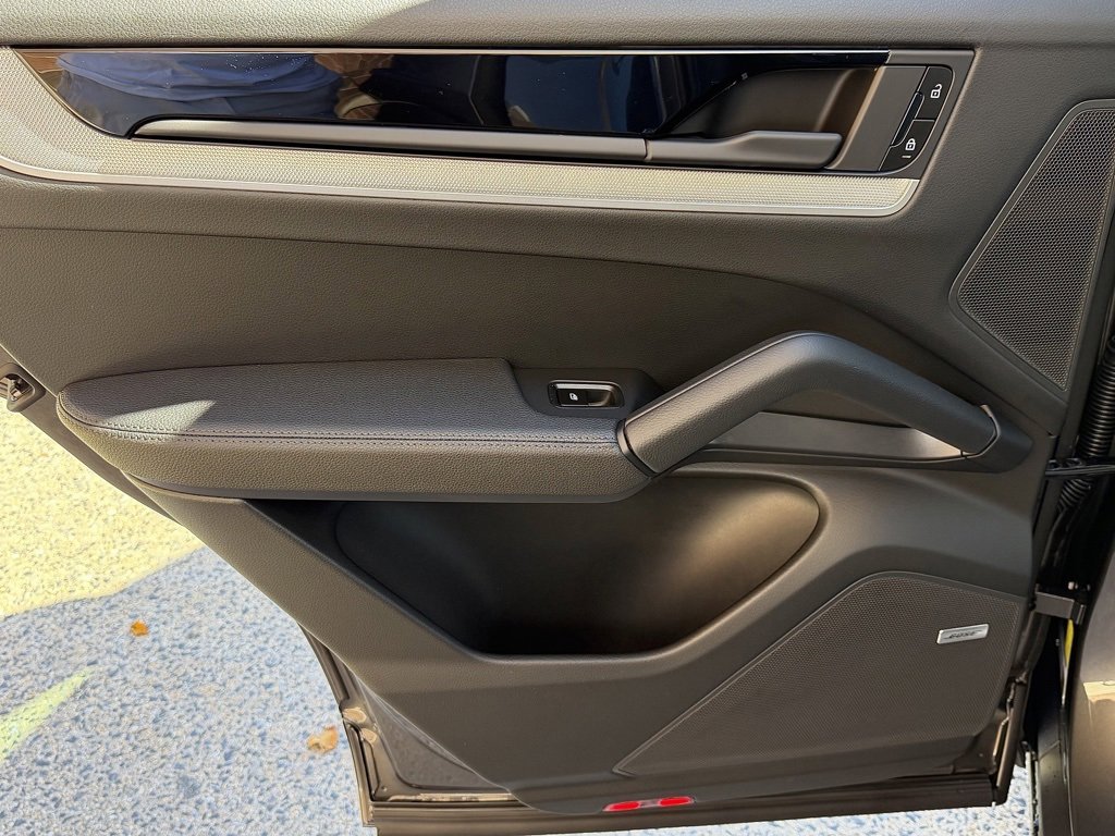 New 2026 Porsche Cayenne Coupe image 21