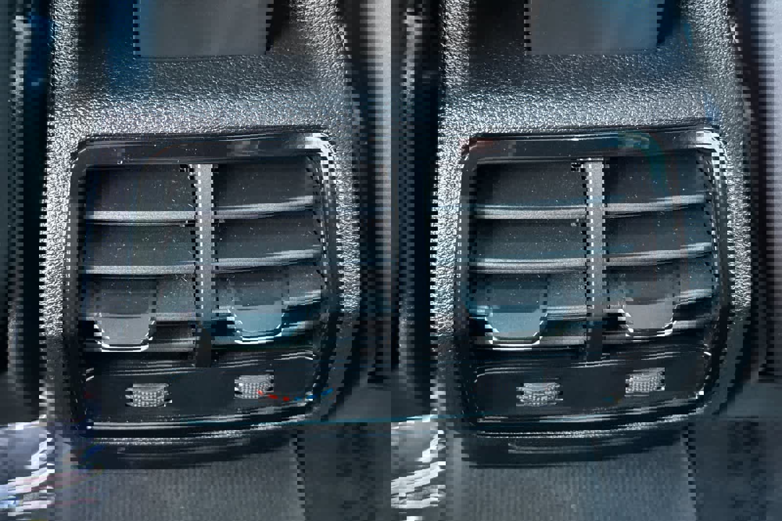 Used 2023 Audi Q3 2.0T Premium image 14