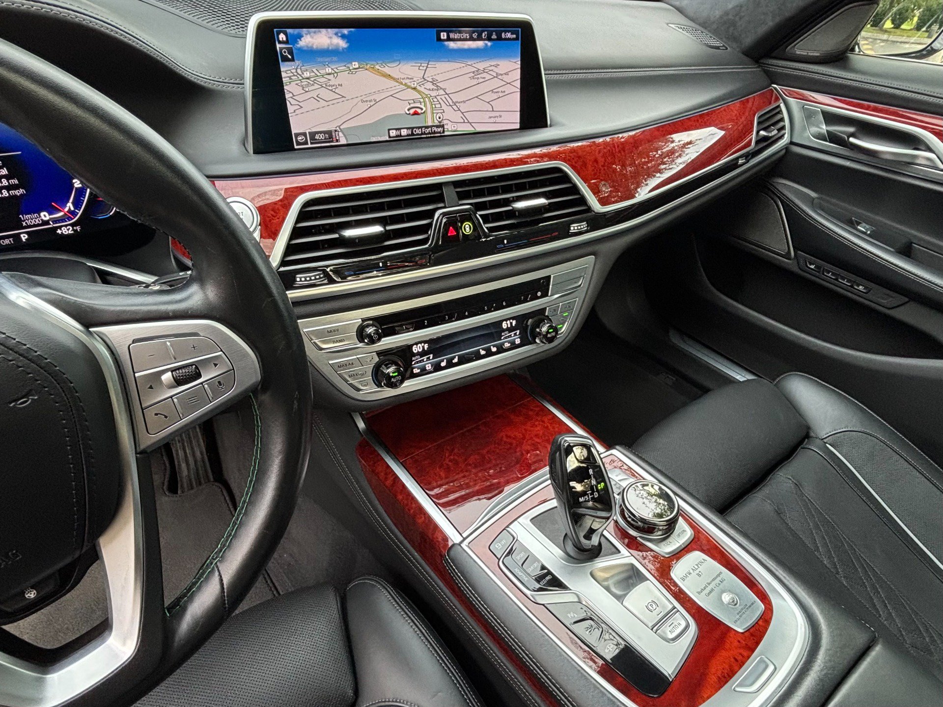 Used 2022 BMW ALPINA B7 xDrive w/ Luxury Rear Seating Package AWD/4WD image 14