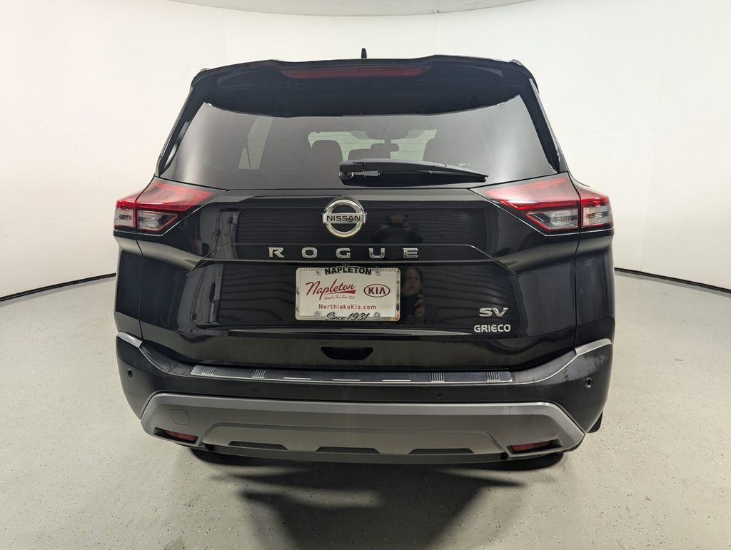 Used 2021 Nissan Rogue SV FWD image 6