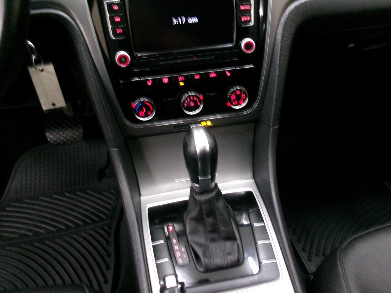 Used 2014 Volkswagen Passat 2.5 SE FWD image 36