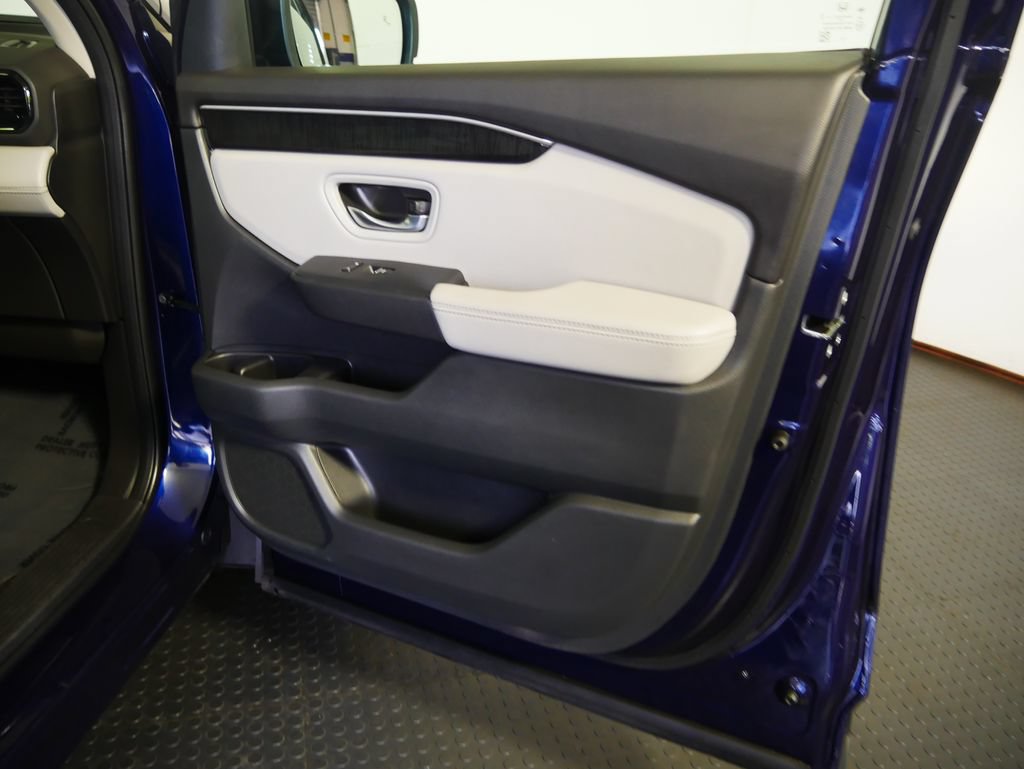 Used 2023 Honda Pilot Elite image 5