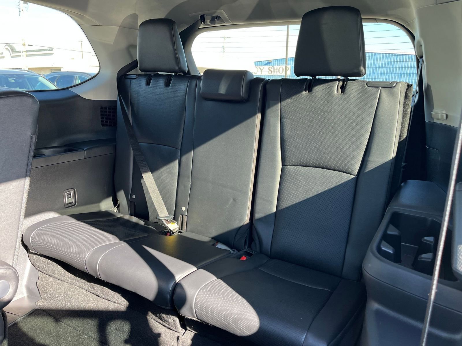 Used 2025 Toyota Grand Highlander FWD image 29