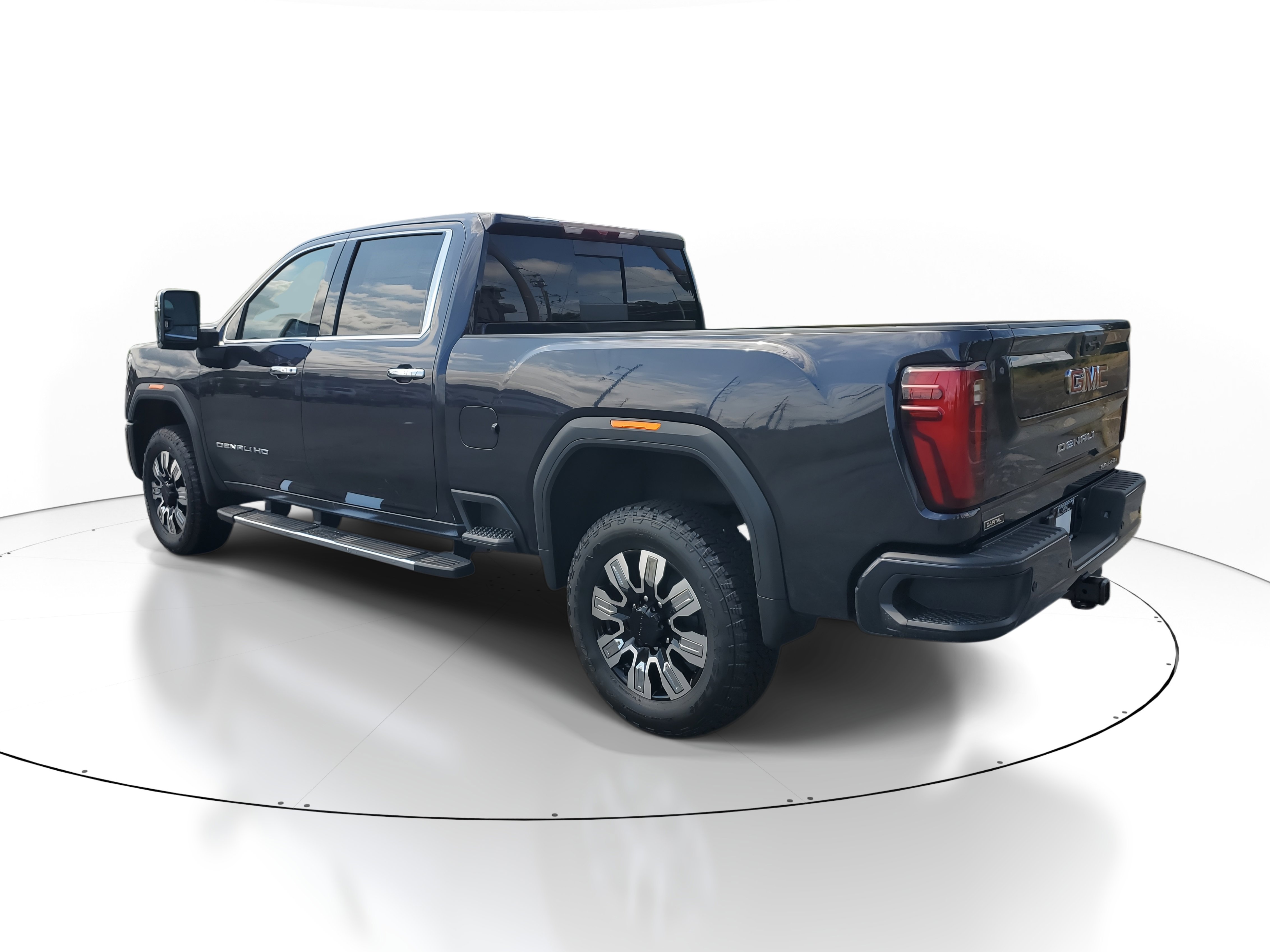 New 2025 GMC Sierra 2500 Denali image 4