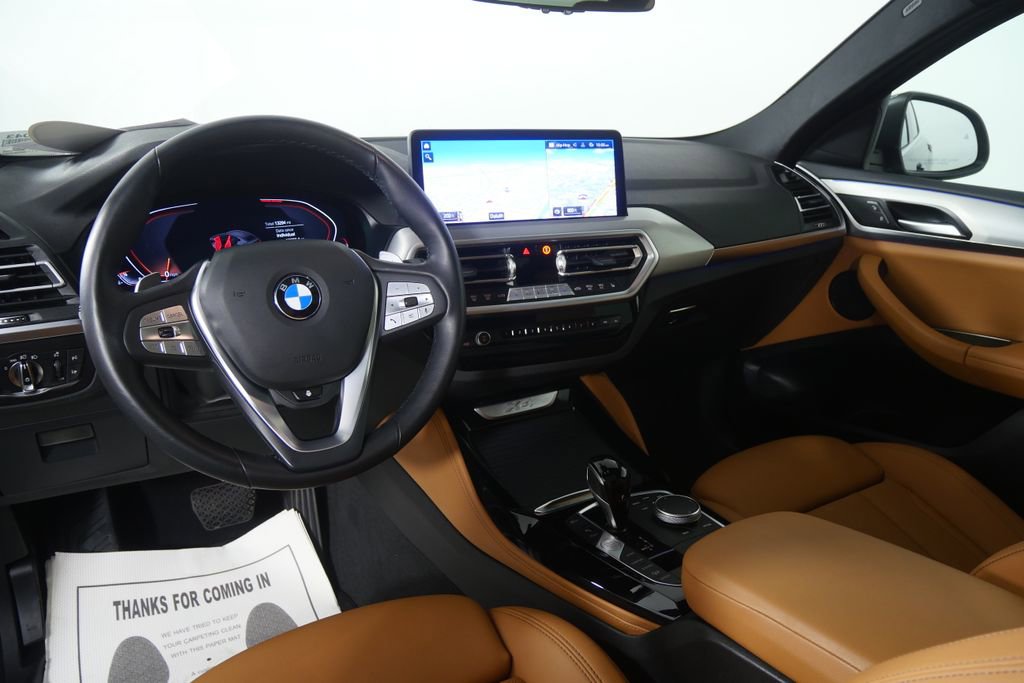Certified 2025 BMW X4 xDrive30i image 17