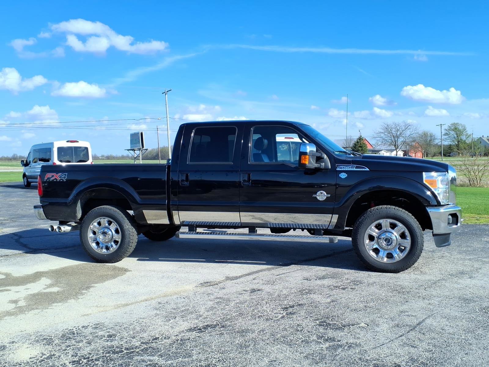Used 2016 Ford F250 Lariat w/ Lariat Ultimate Package image 2