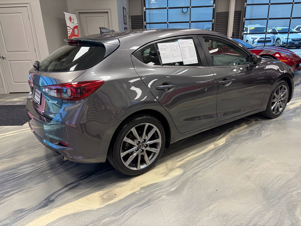 Used 2018 MAZDA MAZDA3 Grand Touring w/ Premium Equipment Package image 32