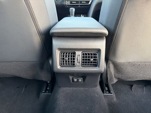 Used 2025 Toyota Camry SE image 22