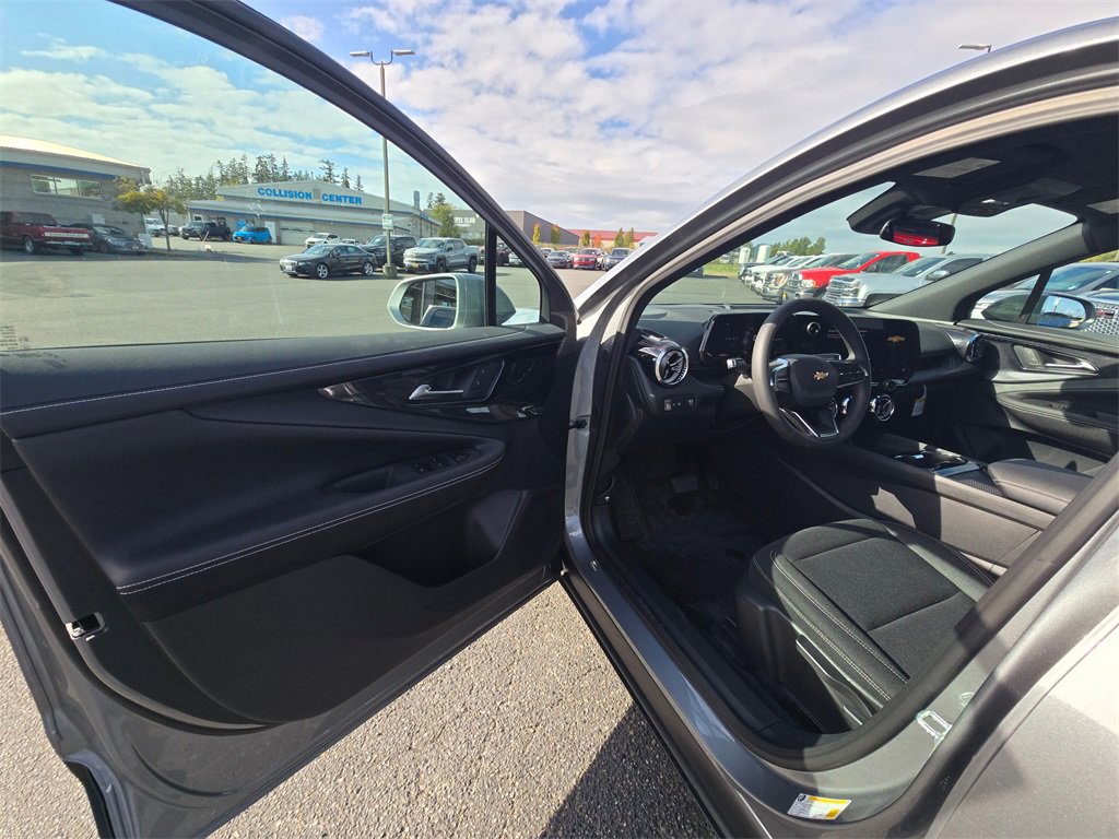 New 2026 Chevrolet Blazer EV LT image 15