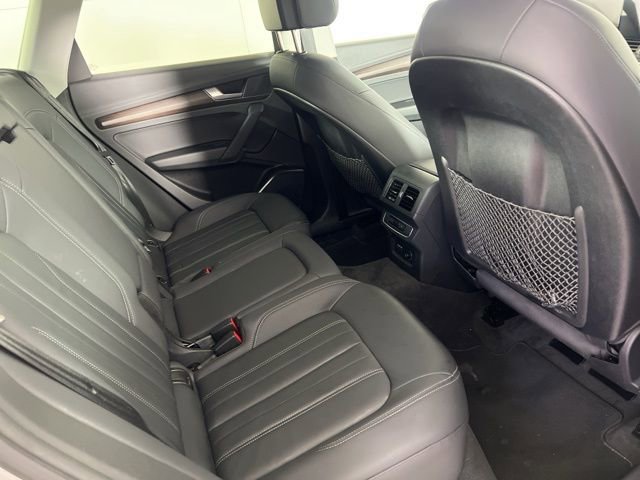 Used 2023 Audi Q5 2.0T Premium w/ Convenience Package image 17