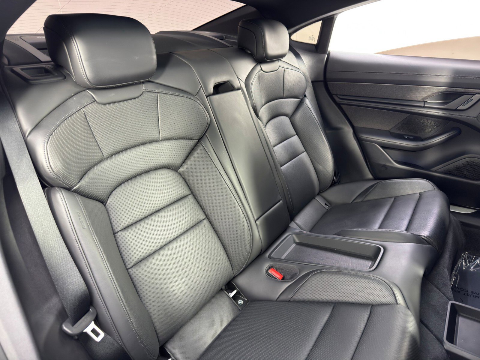 Used 2022 Porsche Taycan 4S AWD/4WD image 43