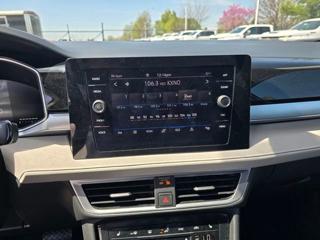 Used 2025 Volkswagen Taos SE AWD/4WD image 22