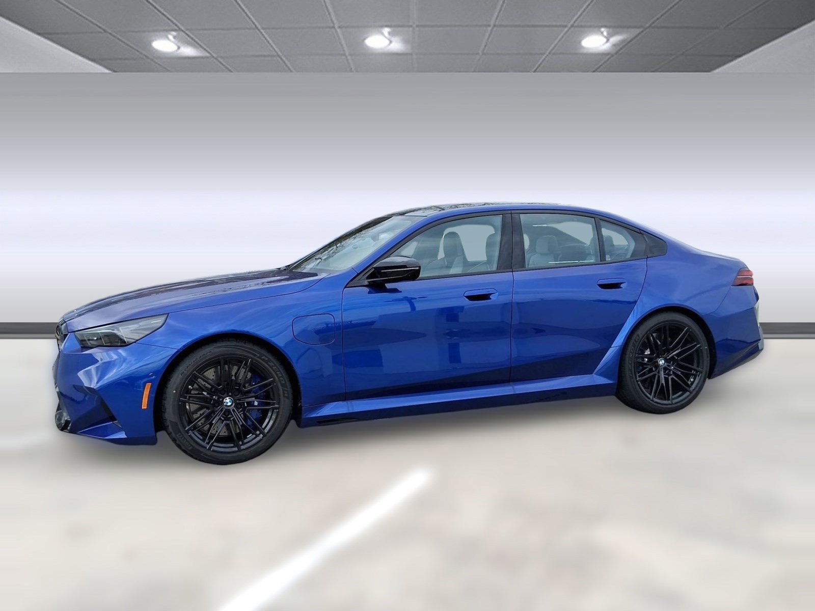 New 2026 BMW M5 w/ Executive Package AWD/4WD image 2