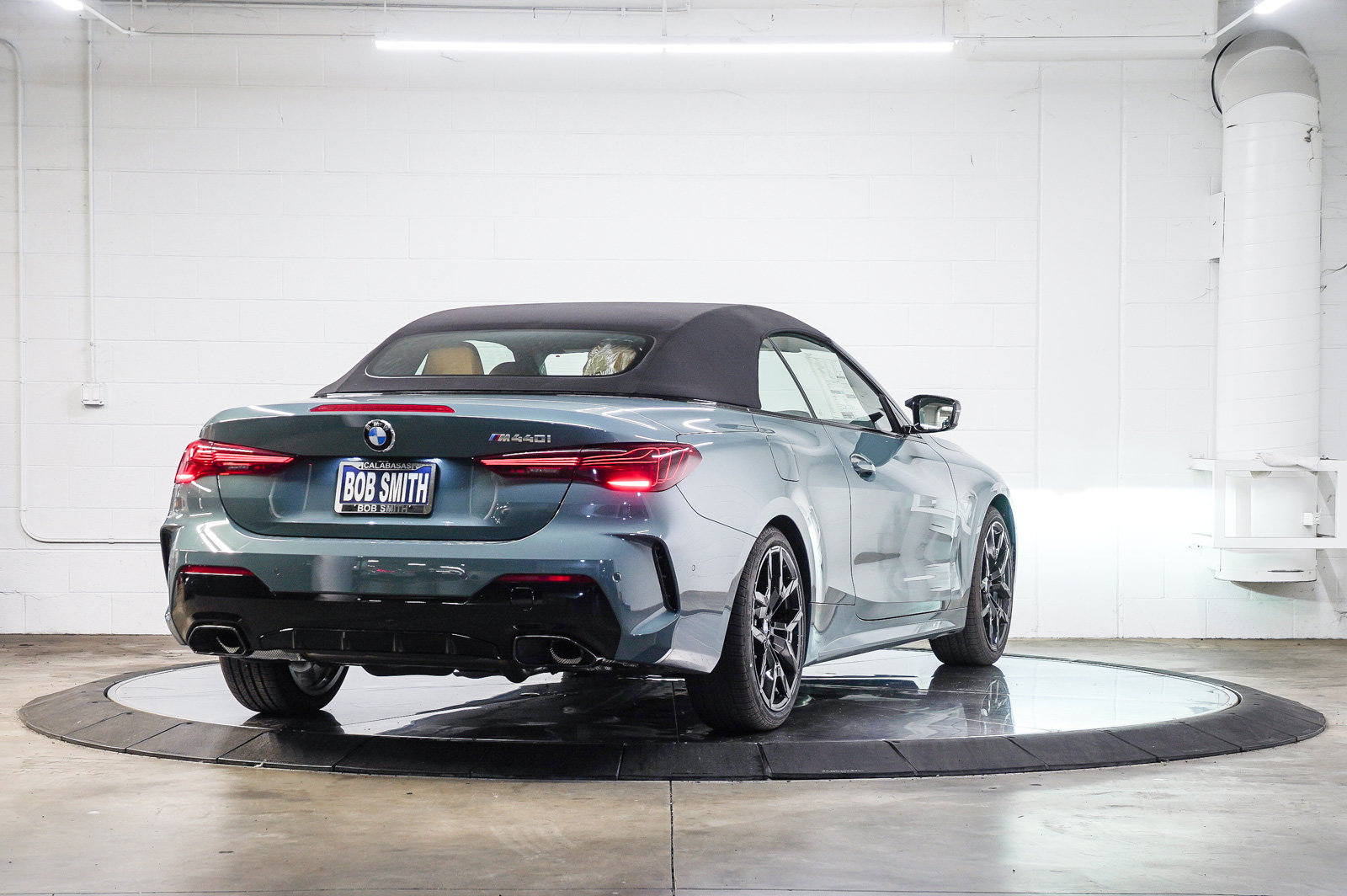 New 2027 BMW M440i Convertible RWD image 7