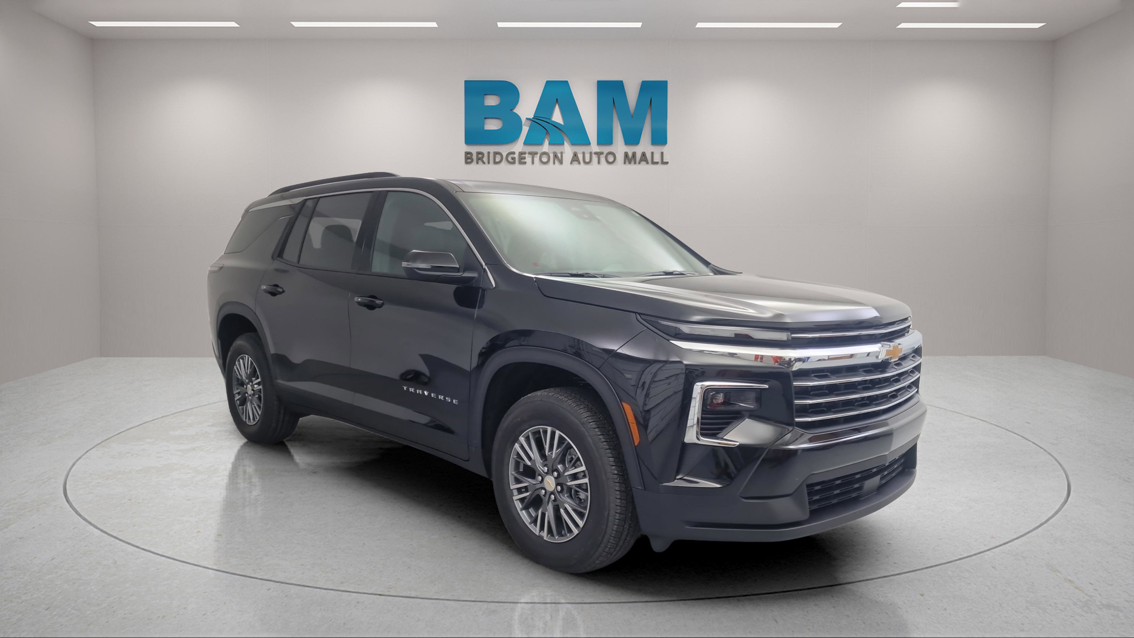 New 2026 Chevrolet Traverse LT w/ LPO, Floor Liner Package image 9