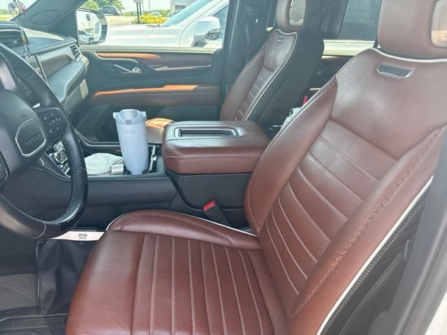 Used 2024 GMC Yukon XL Denali Ultimate AWD/4WD image 39