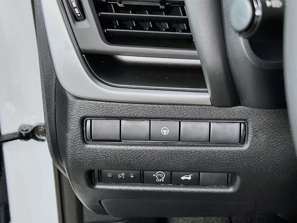 New 2026 Nissan Rogue SV w/ Cold Weather Package AWD/4WD image 9