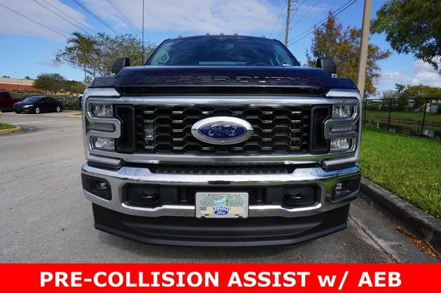 New 2026 Ford F350 XLT w/ XLT Premium Package AWD/4WD image 9
