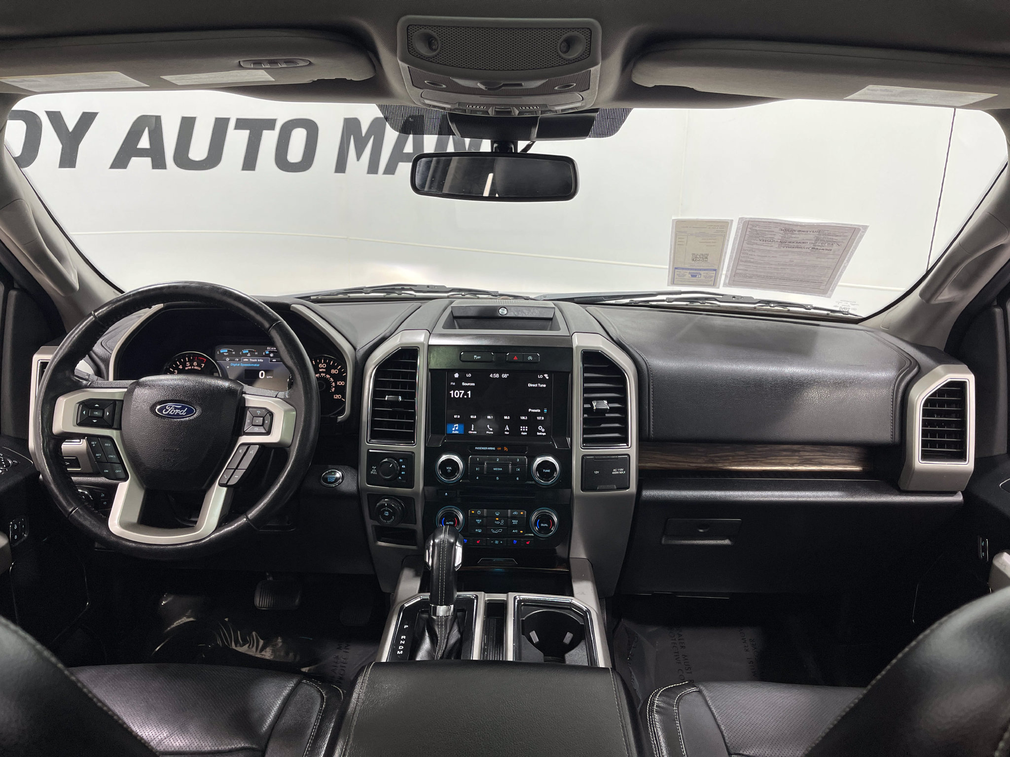 Used 2018 Ford F150 Lariat w/ Equipment Group 502A Luxury AWD/4WD image 19