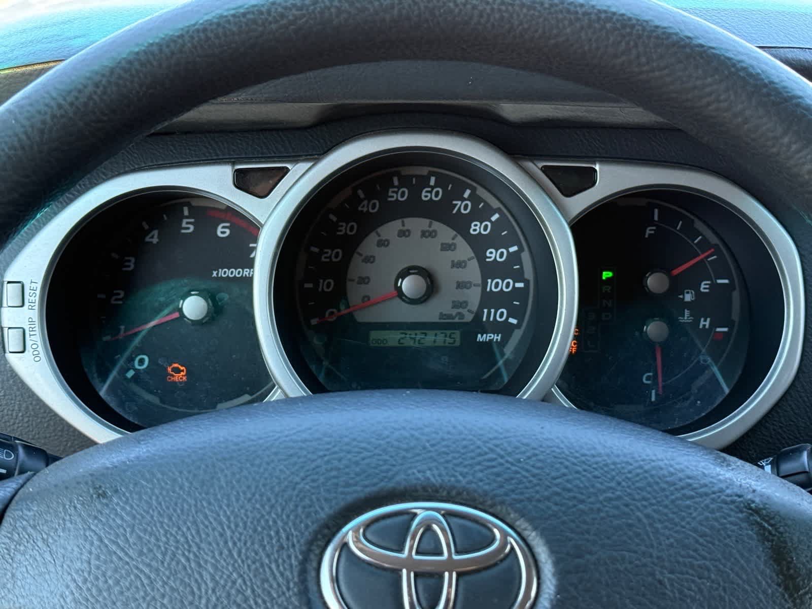 Used 2003 Toyota 4Runner SR5 AWD/4WD image 18