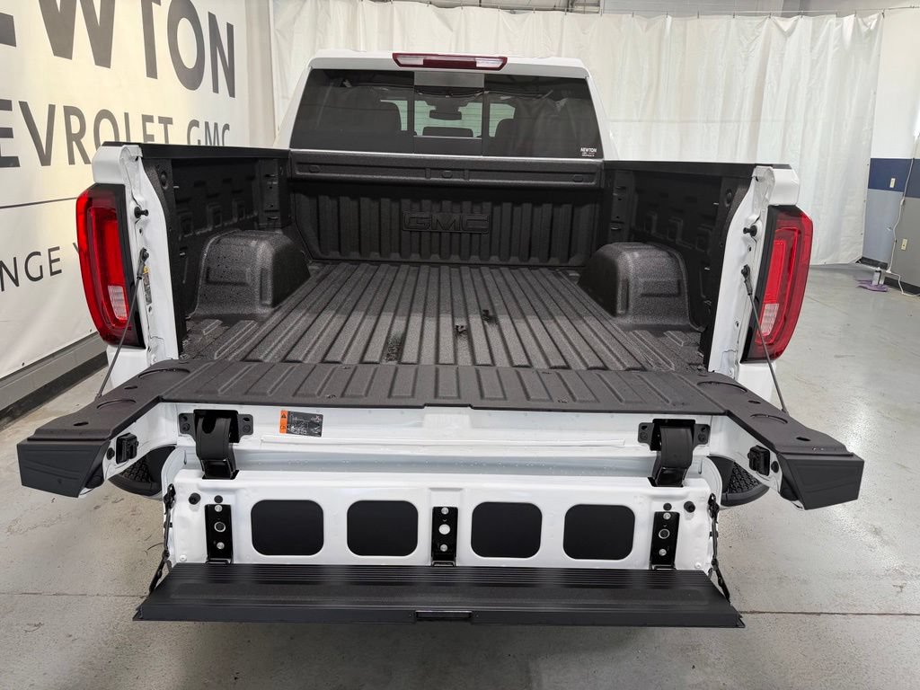New 2026 GMC Sierra 1500 SLT w/ SLT Premium Package AWD/4WD image 33