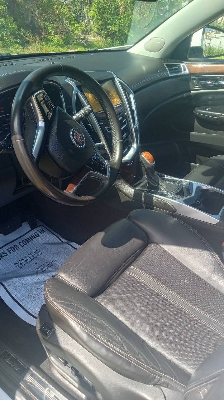 Used 2015 Cadillac SRX Luxury FWD image 9