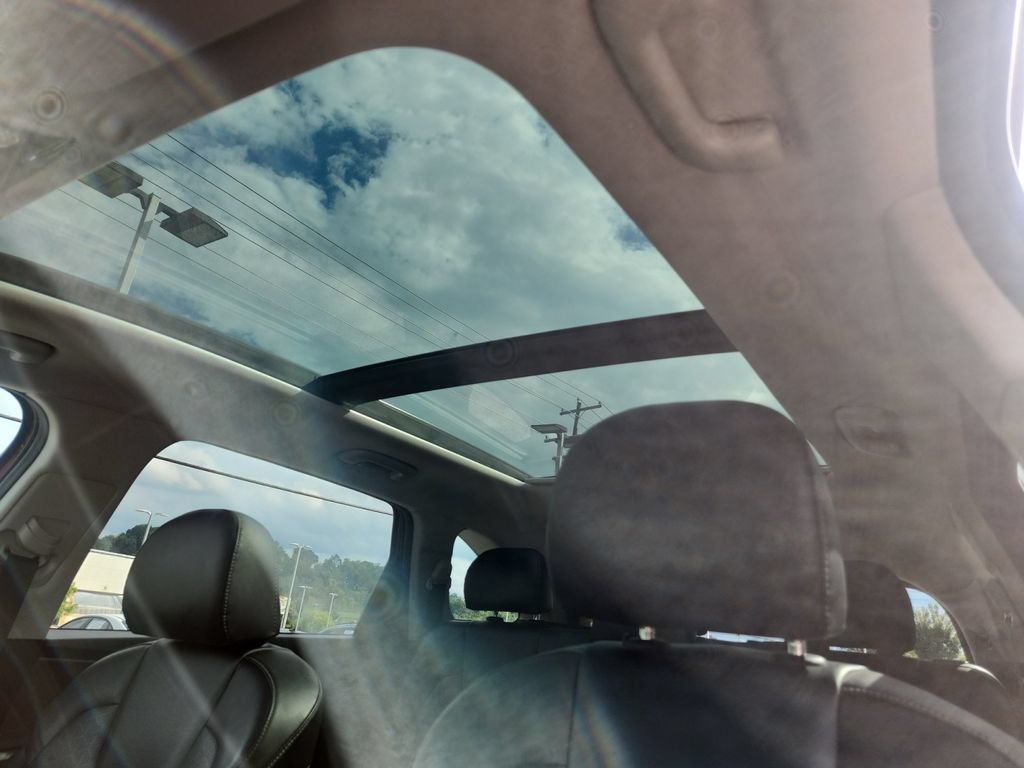 Used 2022 Kia Sorento S w/ Panoramic Sunroof Package AWD/4WD image 25