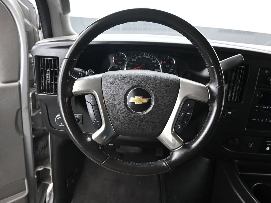 Used 2019 Chevrolet Express 3500 LS image 15