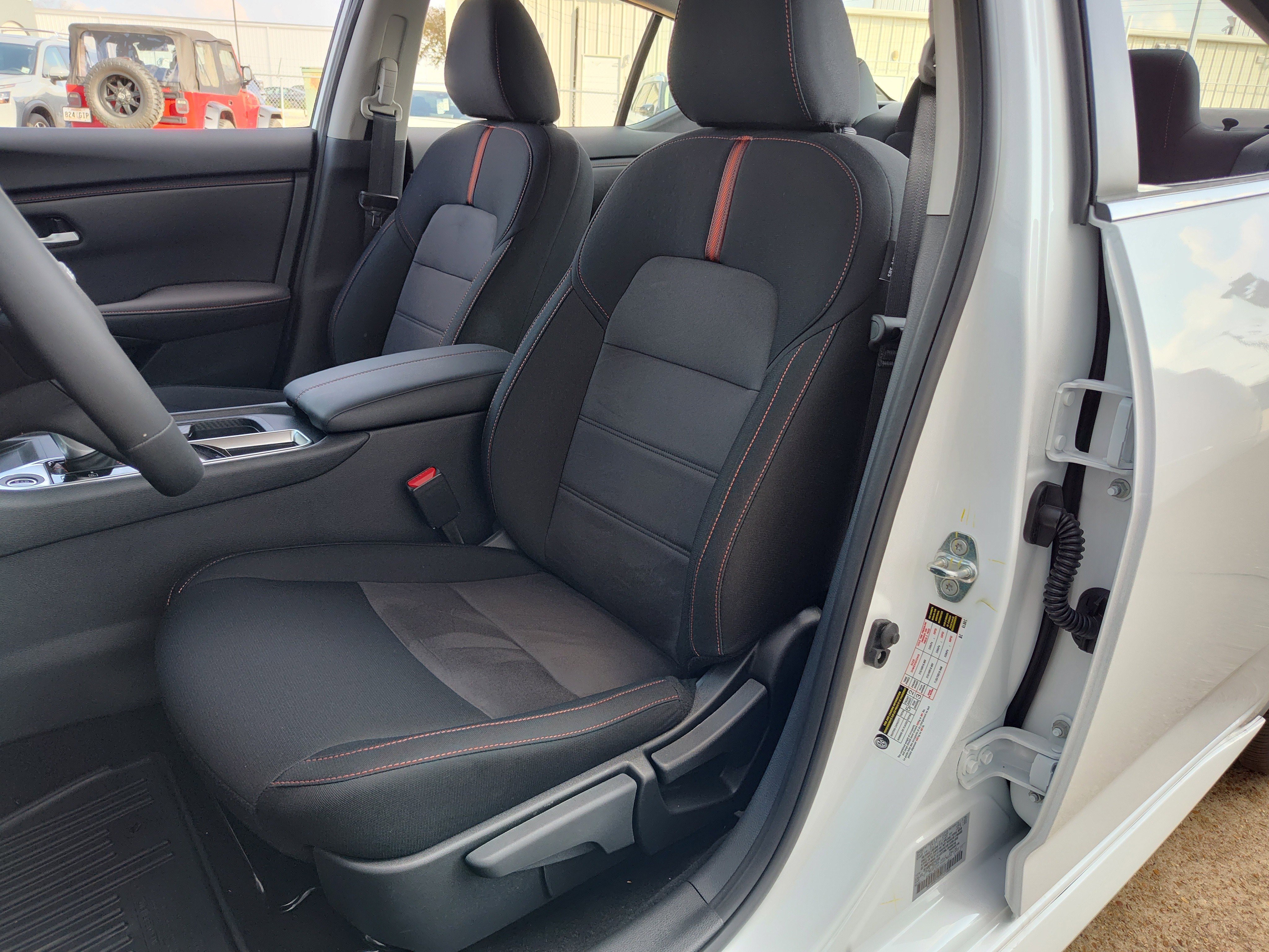 New 2025 Nissan Sentra SR image 7