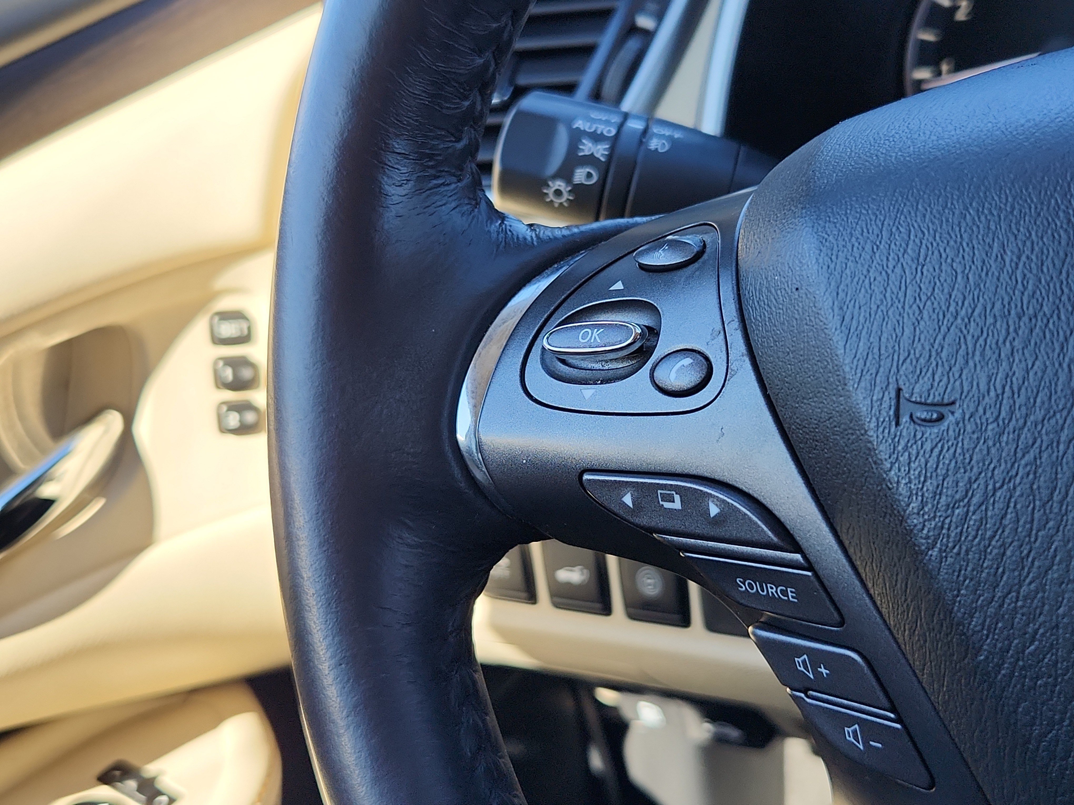 Used 2023 Nissan Murano Platinum w/ Cargo Package AWD/4WD image 17